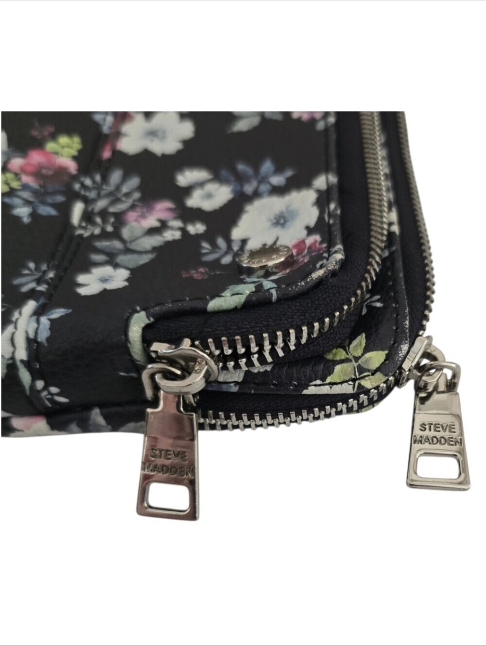 Steve Madden Floral Wristlet Wallet Black Multi Zip Clutch Pouch - Picture 5 of 7